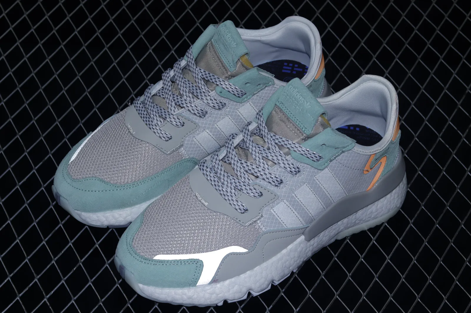 Adidas Nite Jogger Raw White Grey One Vapour Green BD7956