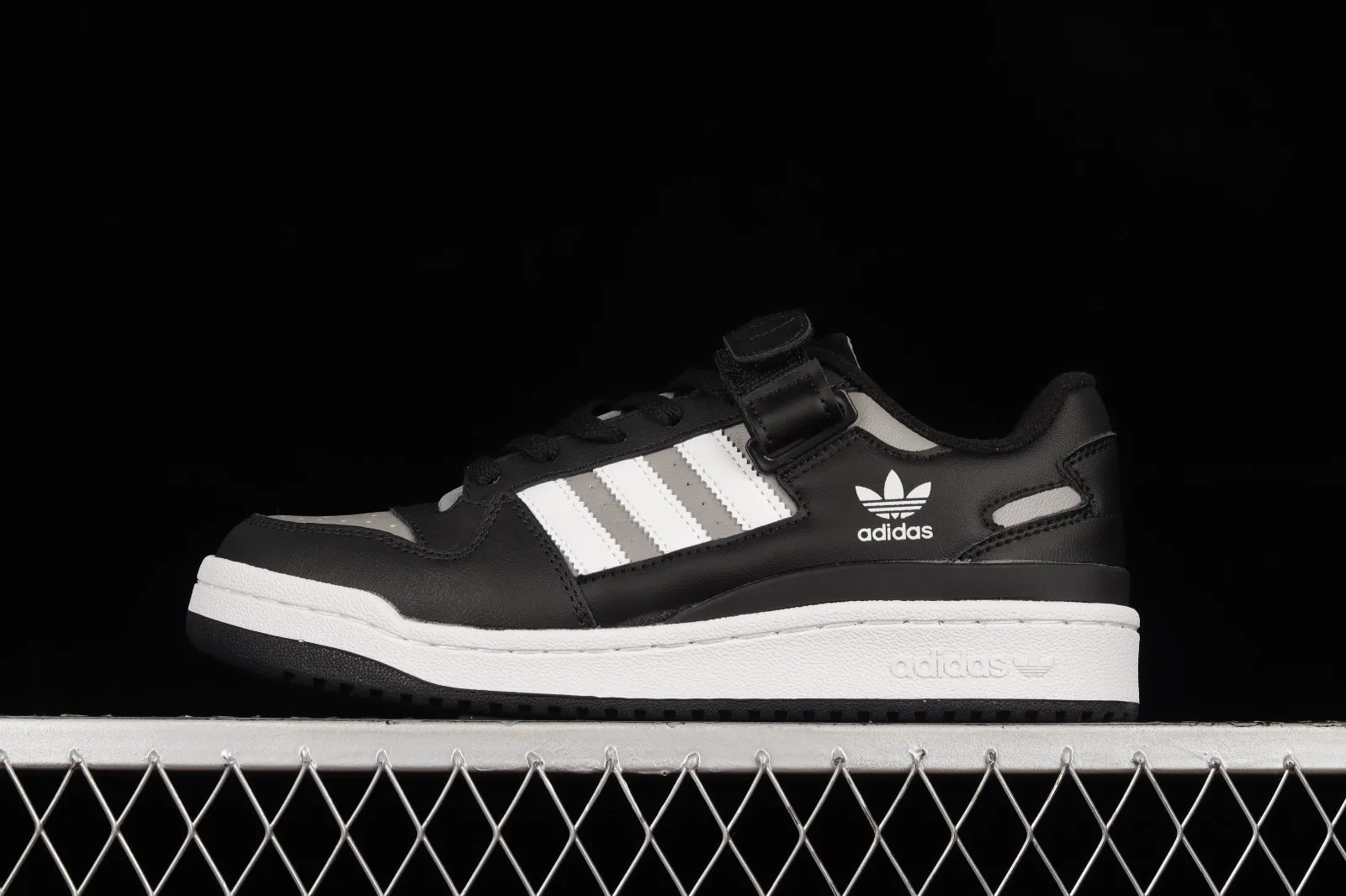 Adidas Originlas Forum 84 Low Core Black Grey Cloud White GW0697