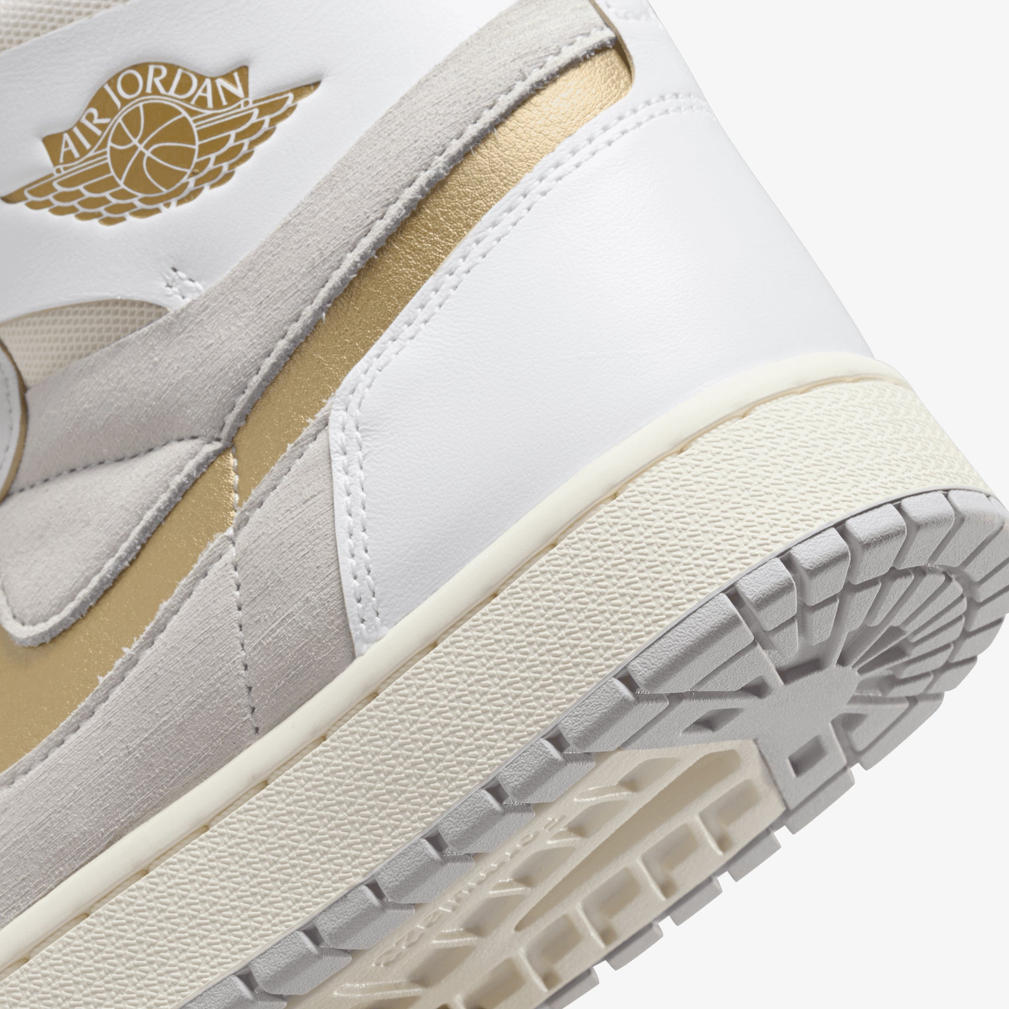 AIR JORDAN 1 ZOOM CMFT 2 'WHITE/METALLIC GOLD-NEUTRAL GREY'