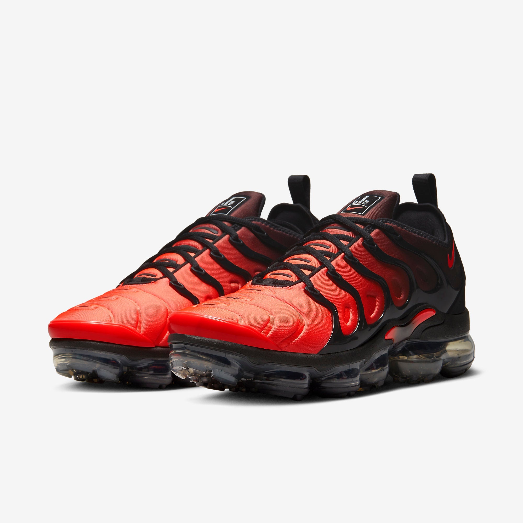 (Men's) Nike Air VaporMax Plus 'Darth Maul / Bright Crimson' (2022) DZ4857-001