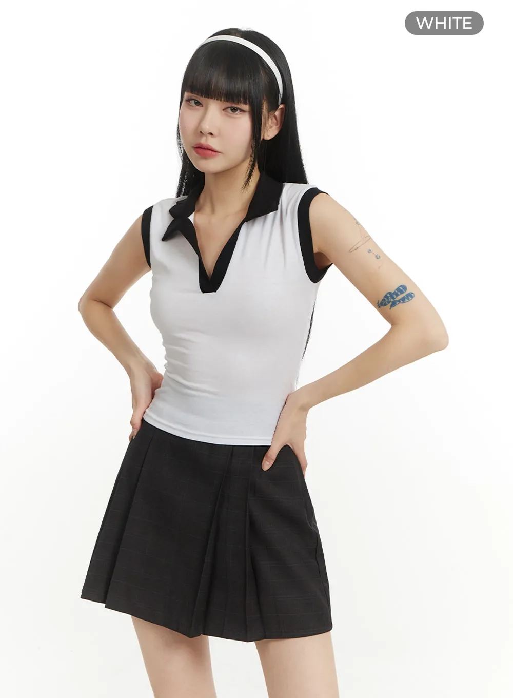 Solid Collar Sleeveless Top IM406