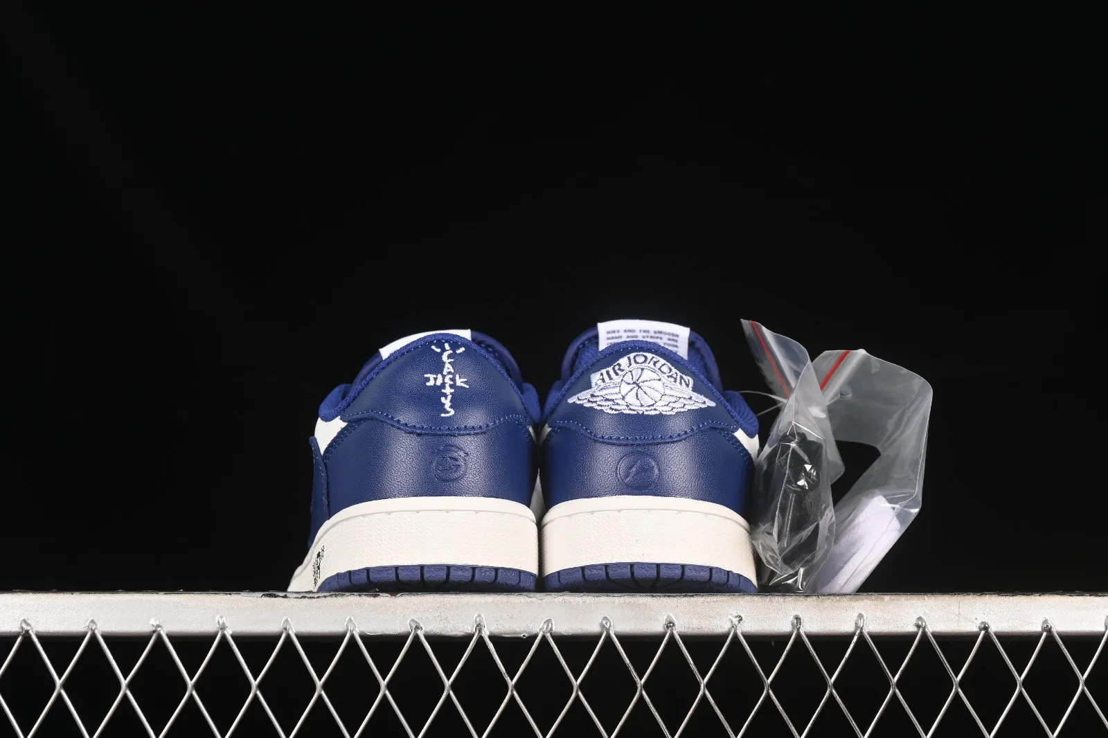 Travis Scott x Air Jordan 1 Low OG White Blue DM7890-101