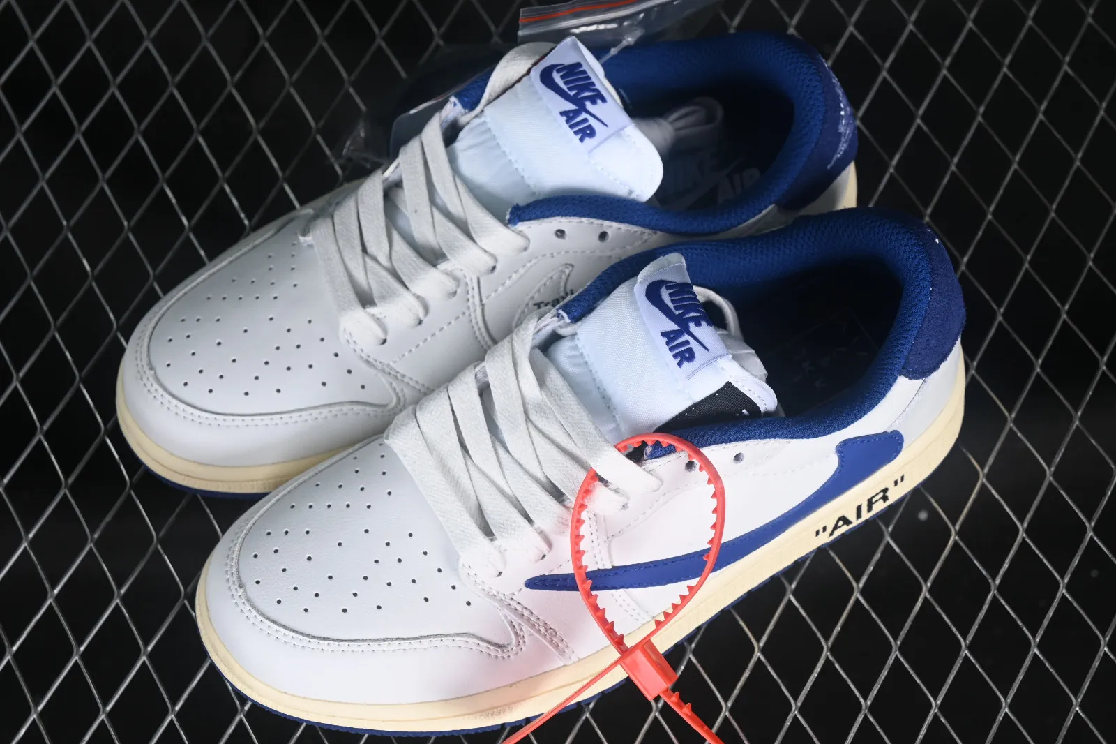 Travis Scott x Air Jordan 1 Low OG White Navy Blue Black DH7890-111